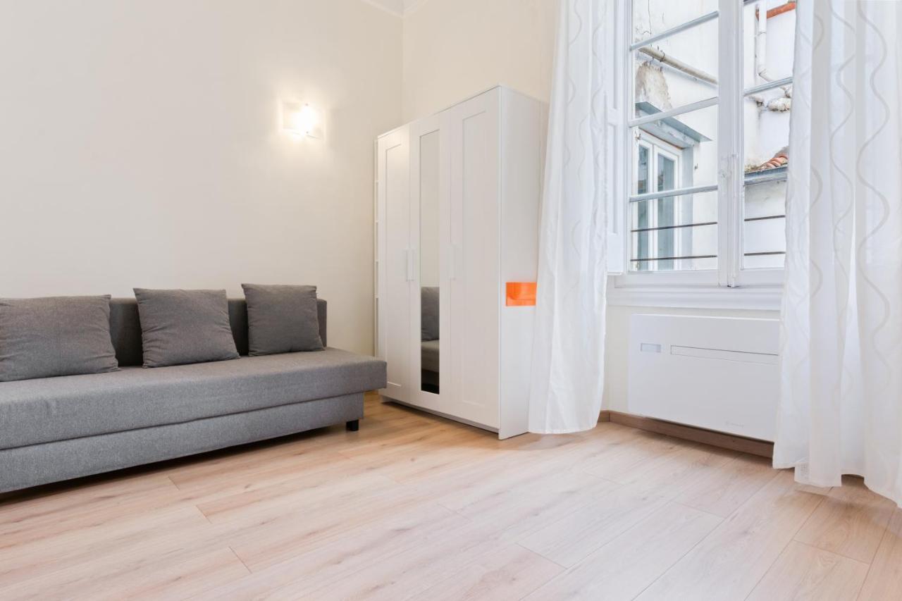 Pergola Modern And Cozy Appartement *